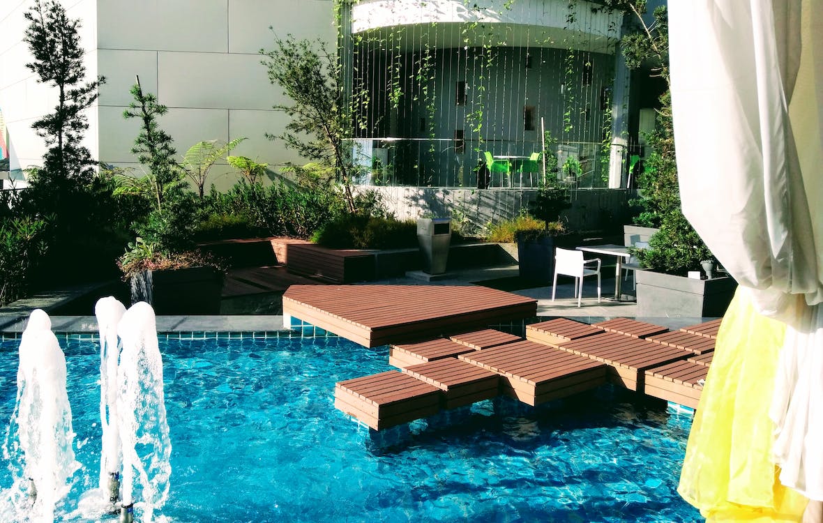 Les avantages de construire une piscine dans votre maison