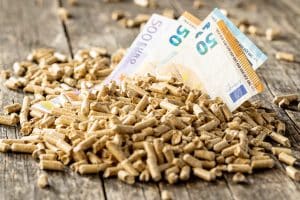 Pellets et des billets en euros