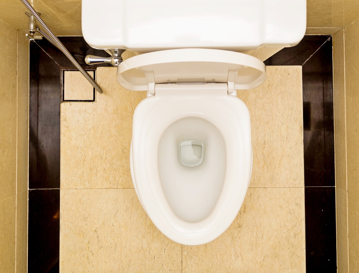 5 manières simples de déboucher ses toilettes