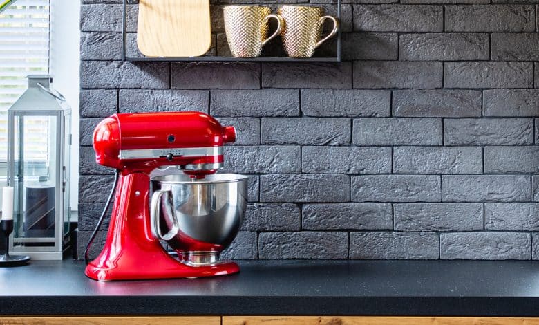 Robot de cuisine rouge