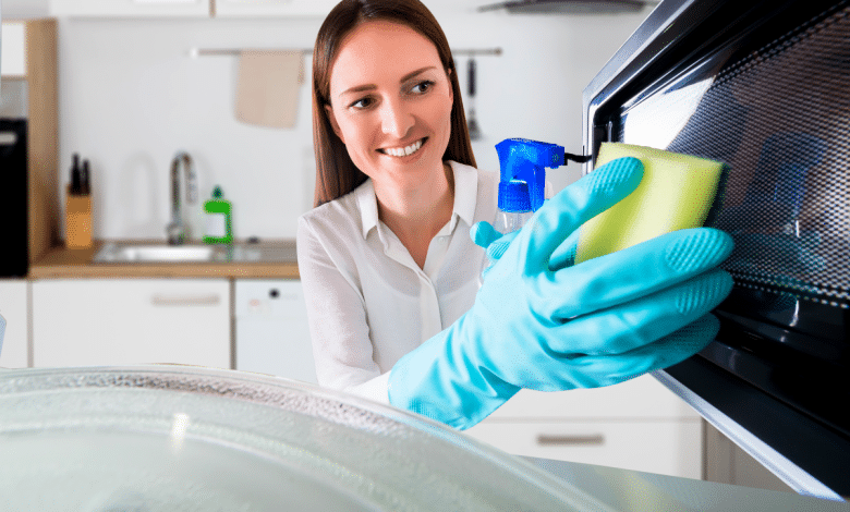 Nettoyage micro-ondes