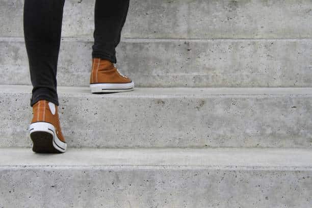 nez de marche dans escalier